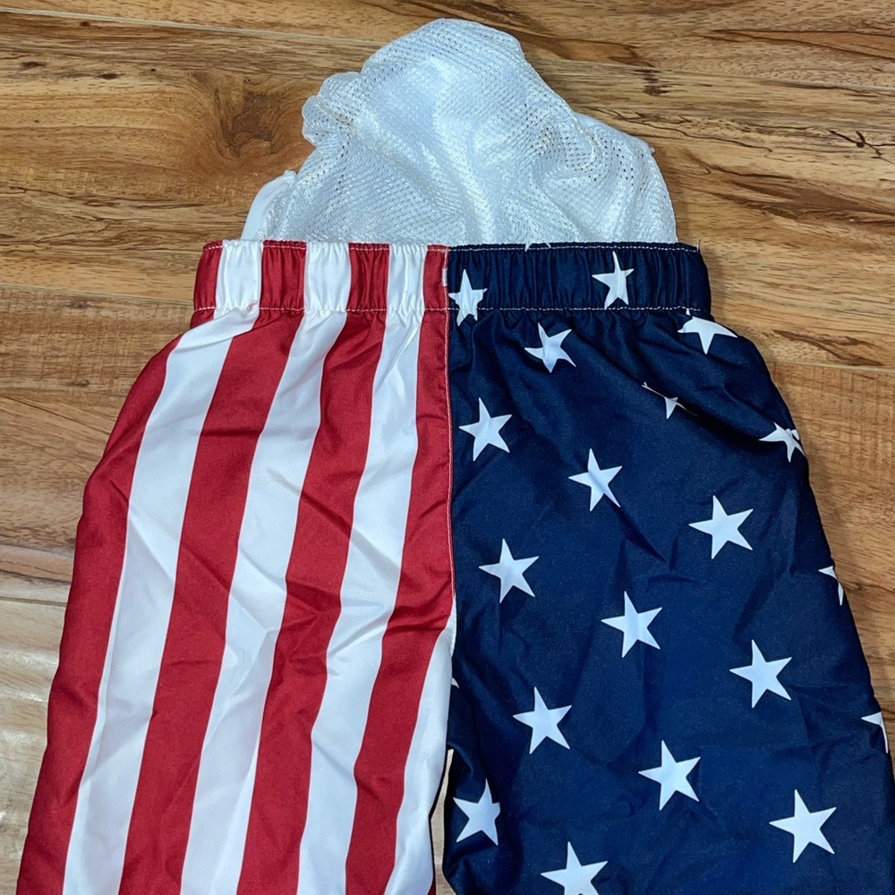 Patriotic Swim Trunks‎ Boys size 4 T